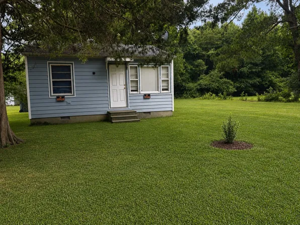 400 Thomas St, Franklin, VA 23851