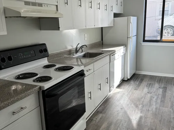 (undisclosed Address), Wood Ridge, NJ 07075