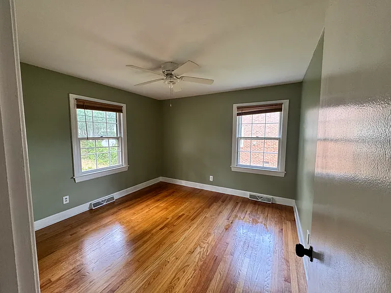 3020 Berkley Dr — Photo 8