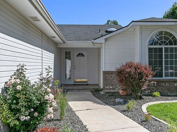 14325 W Comisky Dr, Boise, ID 83713