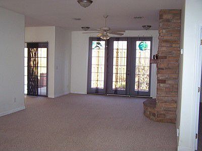 5th image of 1015 Villa Ct