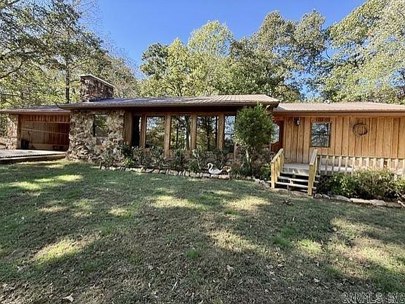 2nd image of 645 Pfeiffer Rd