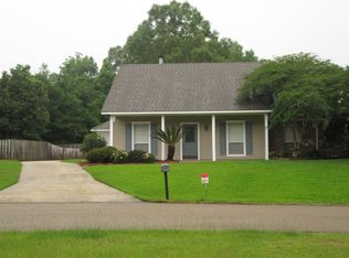 7660 Hickory Ridge Dr, Denham Springs, LA 70706