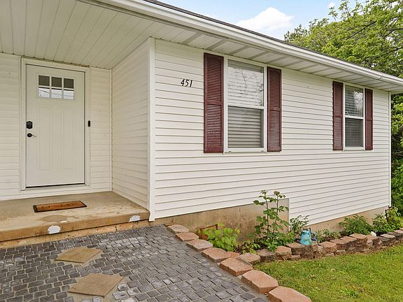 2nd image of 451 S 11th Street
