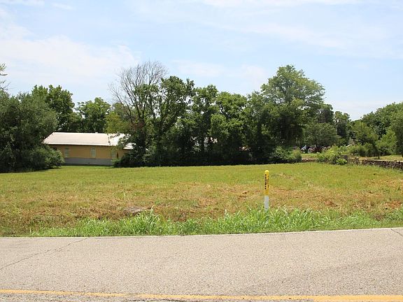 3rd image of Lots 1 8 4th St