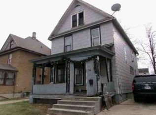 19 W Iroquois St, Freeport, IL 61032