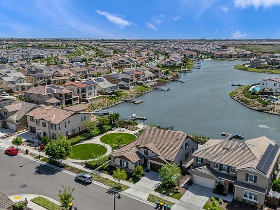 2nd image of 17562 Graceada Ln