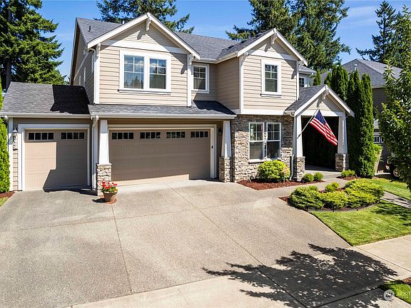 2nd image of 3942 Amelia Court NE