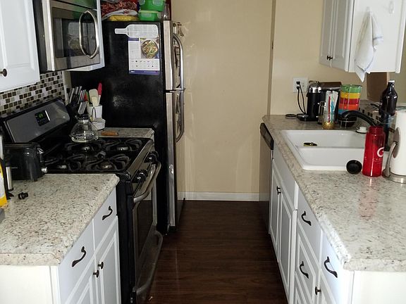 4th image of 2653 Saint Vincent Ave