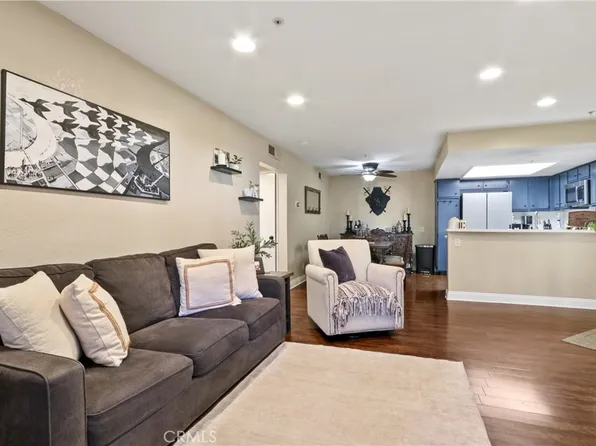 129 N Cross Creek Rd Unit B, Orange, CA 92869