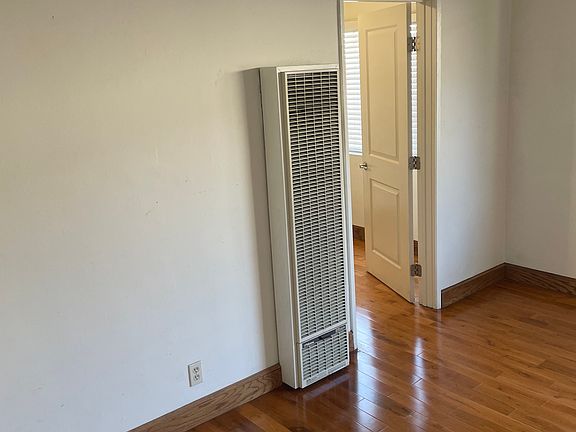 5th image of 5853 Virginia Ave APT 8