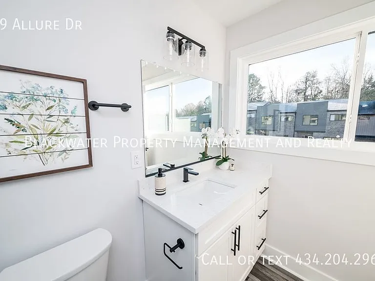 69 Allure Dr — Photo 45