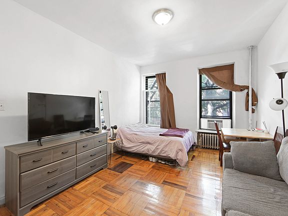 3rd image of 462 6th St APT 2C