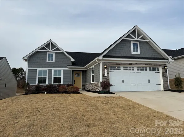 3266 Eller Drive Ext, Hickory, NC 28602