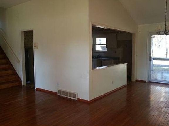 22460SharonLn