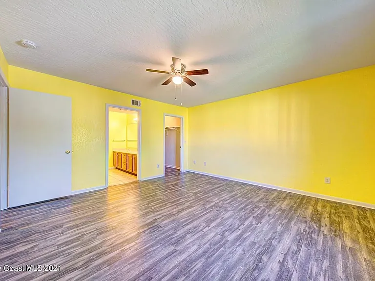 2130 Forest Knoll Dr NE #103 — Photo 4