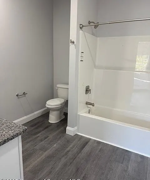 422 Circle Dr — Photo 13