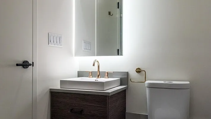 Rented by Nooklyn NYC LLC | media 62