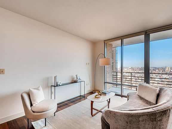 4th image of 675 President St Unit 1806