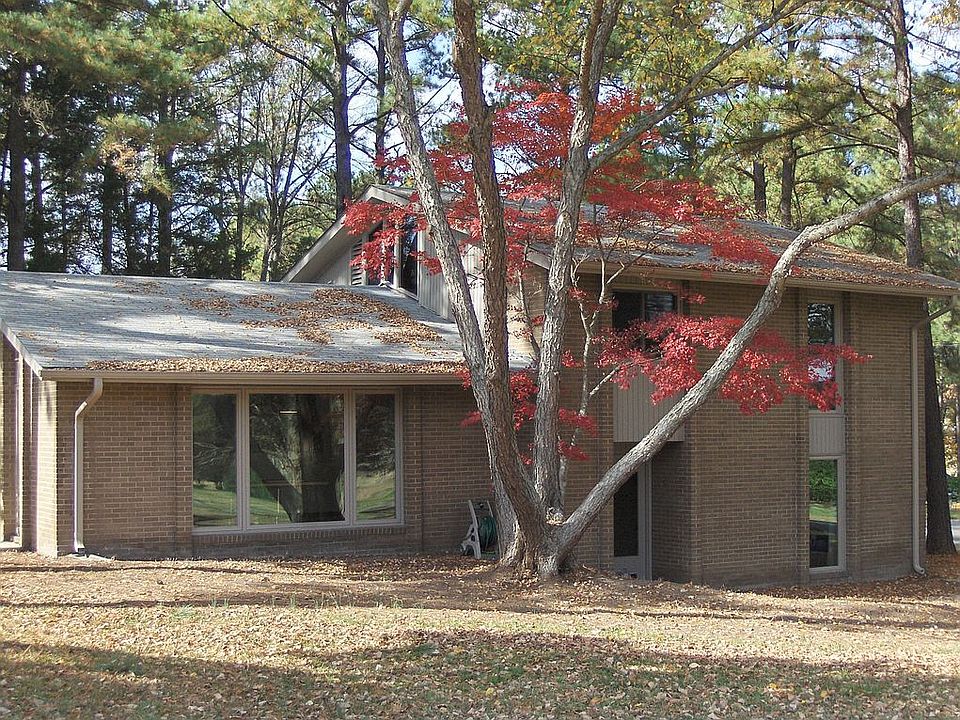 2nd image of 1515 Bellevue Ave