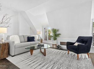 32 8th Ave APT 5, Brooklyn, NY 11217