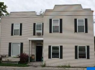 730 Simcoe St S #3, Oshawa, ON L1H4K4