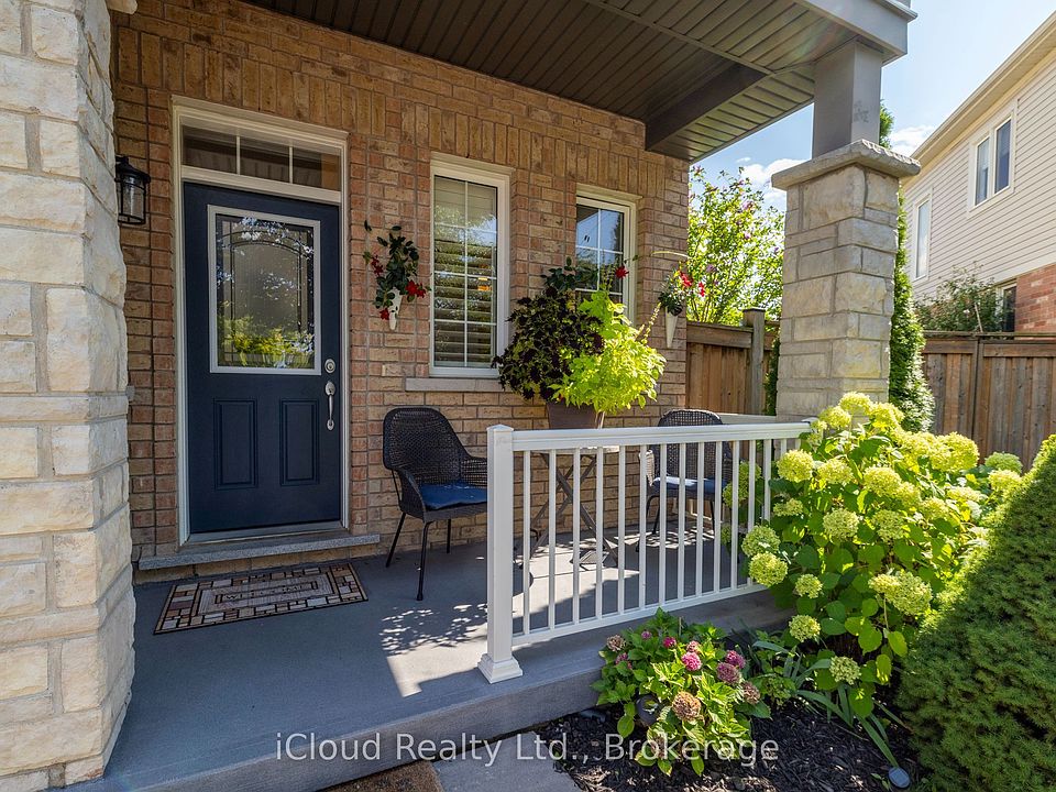 1st image of 954 Penson Cres