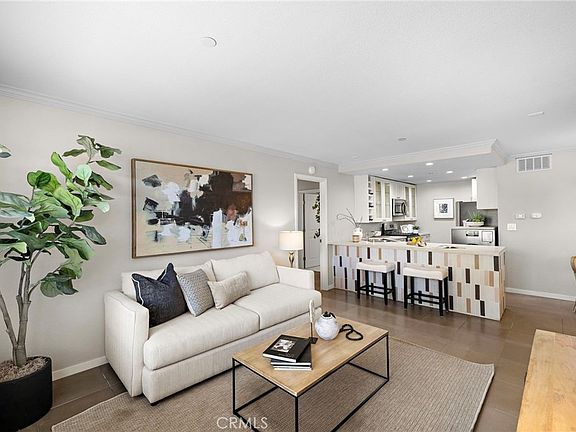 5th image of 1042 Calle Del Cerro Unit 209