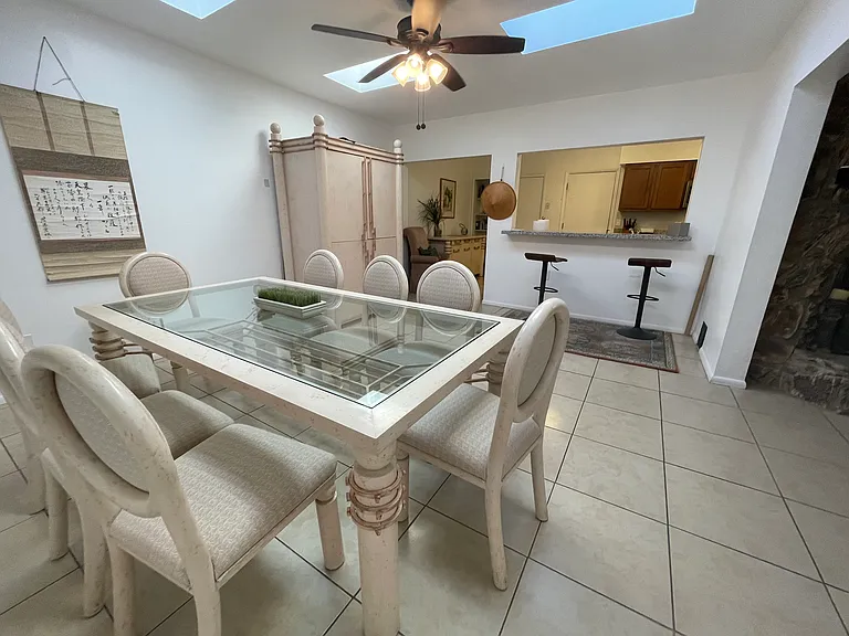 2030 S Pleasant Valley Dr — Photo 12