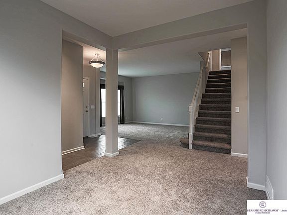 5th image of 7812 S 168th Ave