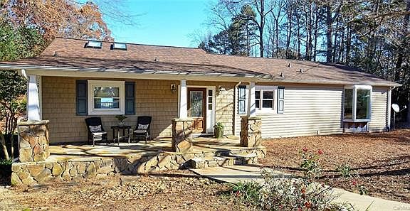 2nd image of 9556 Riviera Dr