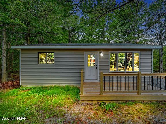 2nd image of 3068 Briarwood Dr