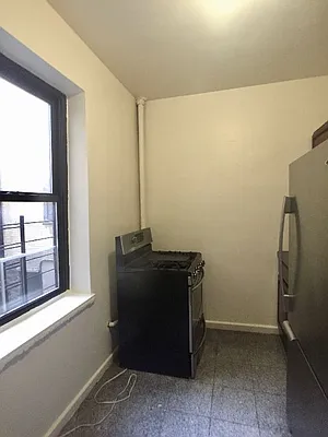Rented by Sovereign Associates | media 11