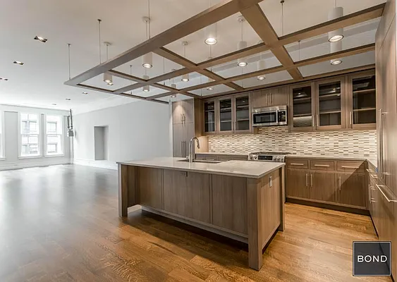 Rented by Bond New York | media 23