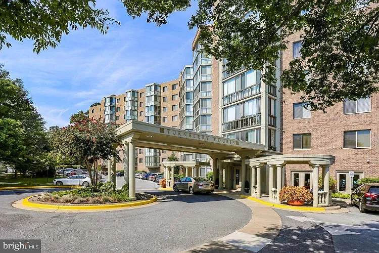 3005 S Leisure World Blvd APT 214 photo 1
