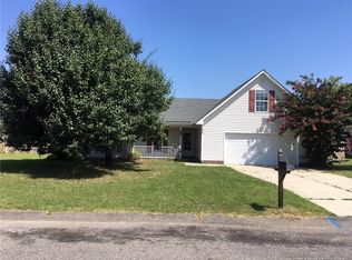165 Mix Trail Ln, Raeford, NC 28376