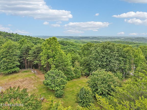 5th image of 3766 Eagle Ridge Rd