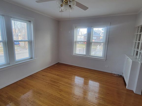 2nd image of 4301 W Sunnyside Ave #1