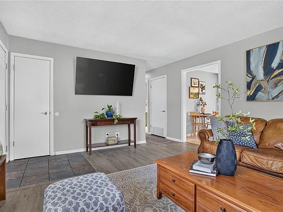 4th image of 7031 Edith Ave