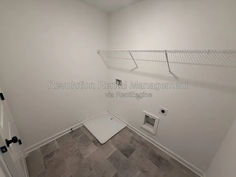 32 Nickel Dr — Photo 7