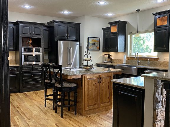 5th image of 1805 Lake Landing Dr