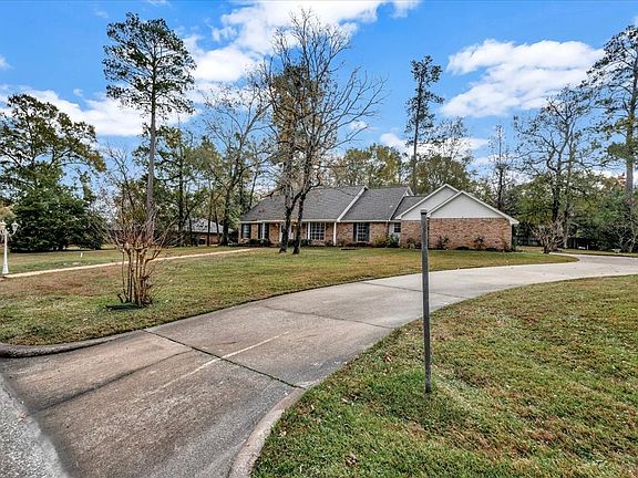 4th image of 1612 Little Hollow Dr