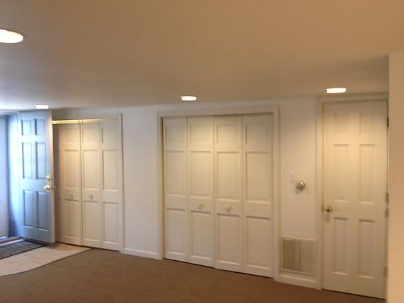 4th image of 3149 N Southport Ave