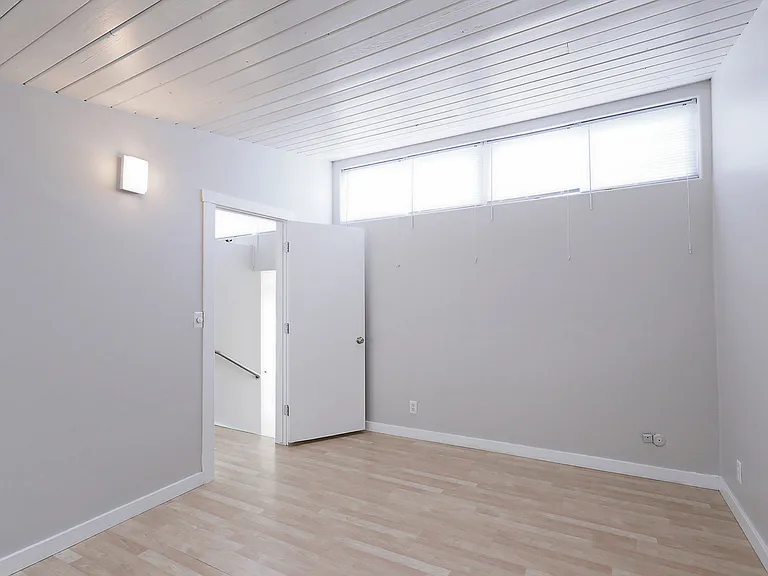 643 W Lakeshore Dr — Photo 17