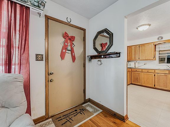 5th image of 51 Ziegler Ave