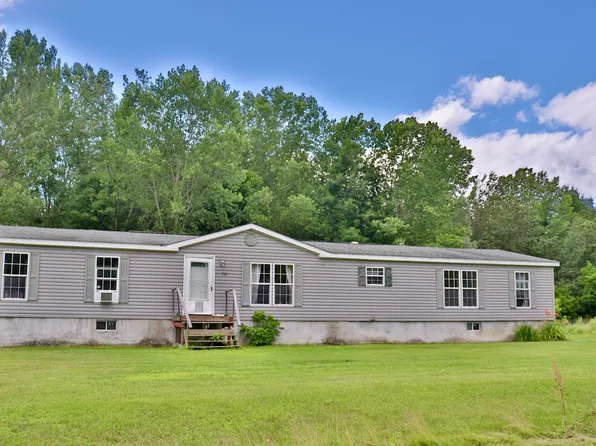 79 Village Dr, Plattsburgh, NY 12901