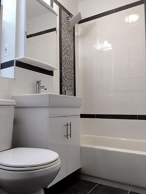 2nd image of 4331 45th St #2L