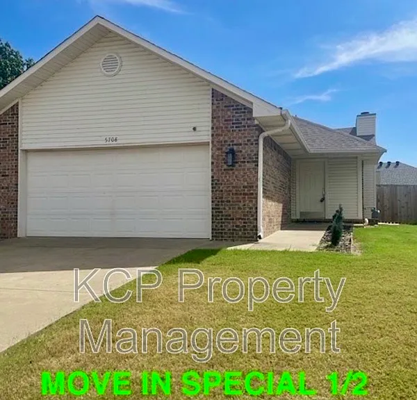5708 Whitney Cir — Photo 4