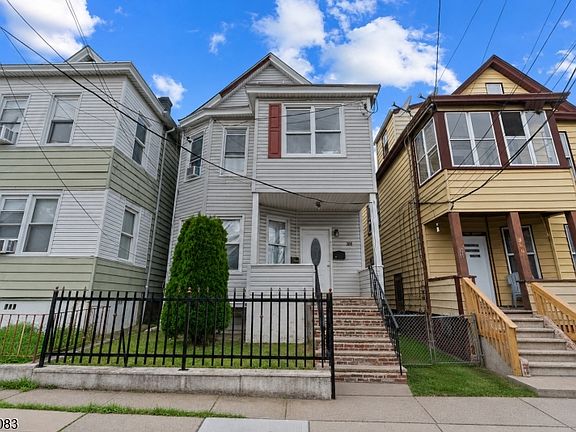 2nd image of 368 Howe Ave
