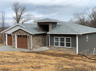 25 Bruce Ct, Lake Ozark, MO 65049